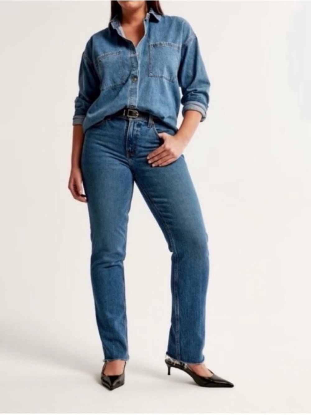 Abercrombie & Fitch 90’s Straight Mid Rise Jeans